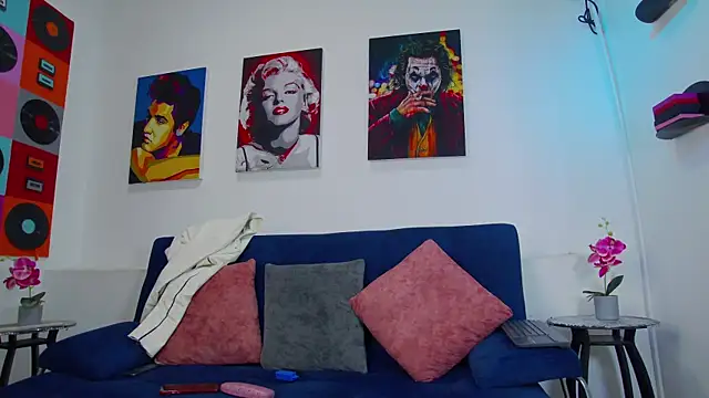 Aranzza Ross online show from January 11, 2026, 2:46 pm