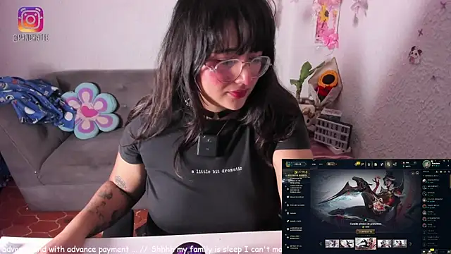 Snapshot of Emilycollei chatting on February 22, 2026, 7:00 am Emilycollei online show from February 22, 2026, 7:00 am