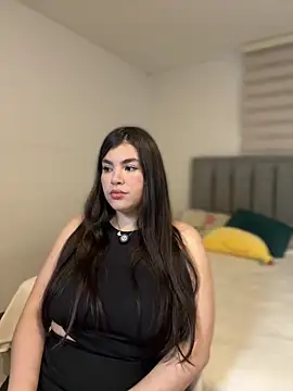 Isabella LaRue online show from February 22, 2026, 7:15 pm