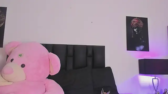 SaradaParker online show from April 2, 2026, 5:41 pm