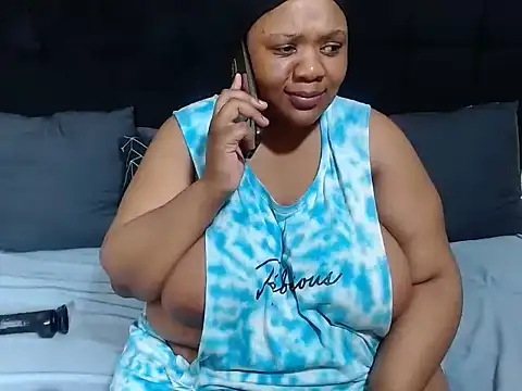 CaramelBootty online show from November 26, 2025, 6:19 pm