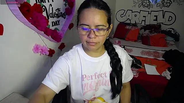 Snapshot of Miss__kendra_ chatting on February 17, 2026, 2:03 pm Miss kendra online show from February 17, 2026, 2:03 pm