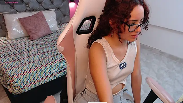 Dulcee Gaby online show from April 13, 2026, 8:13 pm