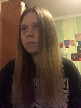 LunaVirelle online show from November 2, 2025, 4:45 pm