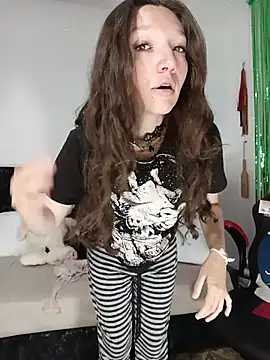 Lucy colee online show from March 3, 2026, 4:58 pm