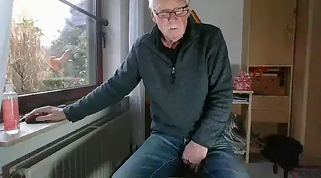 super-snoopy online show from December 8, 2024, 9:24 am