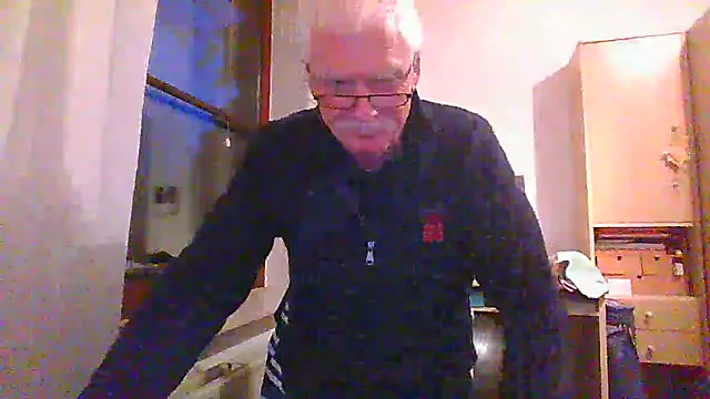 super-snoopy online show from December 5, 2025, 3:43 pm