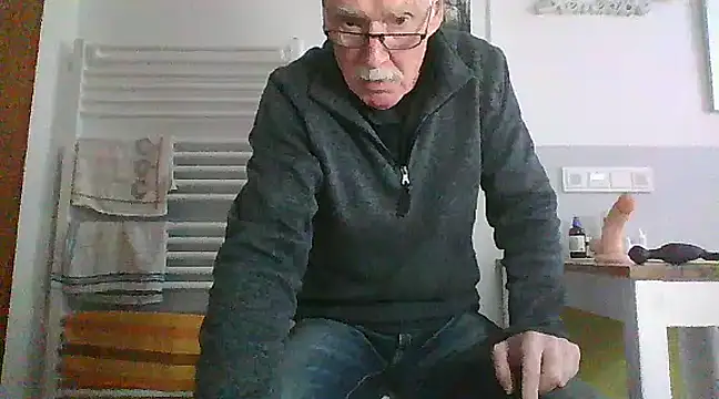 super-snoopy online show from January 12, 2025, 9:40 am