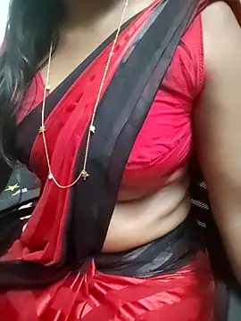 Snapshot of Tamilmallu-duskygirl03 chatting on May 27, 2026, 5:42 pm Tamilmallu-duskygirl03 online show from May 27, 2026, 5:42 pm