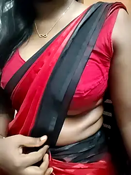 Snapshot of Tamilmallu-duskygirl03 chatting on June 10, 2026, 5:47 pm Tamilmallu-duskygirl03 online show from June 10, 2026, 5:47 pm