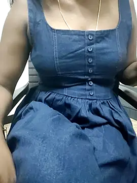 Tamilmallu-duskygirl03 online show from November 21, 2025, 7:02 pm