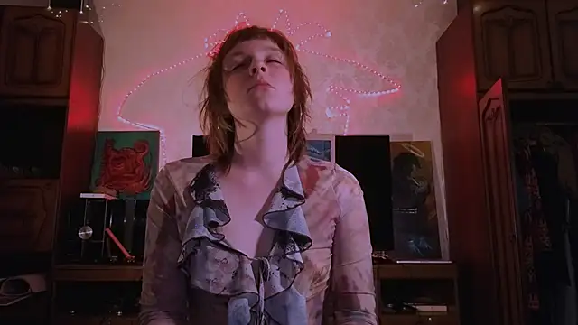 Snapshot of liquid0fluid0 chatting on February 4, 2026, 6:25 pm liquid0fluid0 online show from February 4, 2026, 6:25 pm