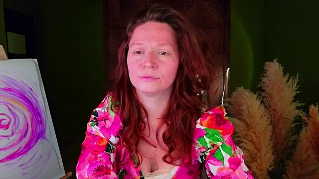 AuroraBorealis   online show from November 26, 2025, 6:35 am