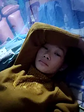 gio-thu online show from November 9, 2025, 11:09 pm