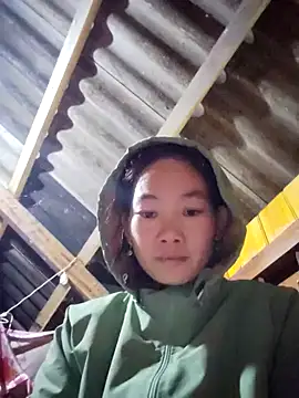 gio-thu online show from December 2, 2025, 12:44 am