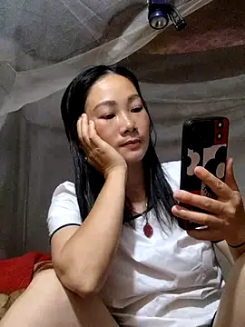 Snapshot of gio-thu chatting on May 19, 2026, 2:24 pm gio-thu online show from May 19, 2026, 2:24 pm