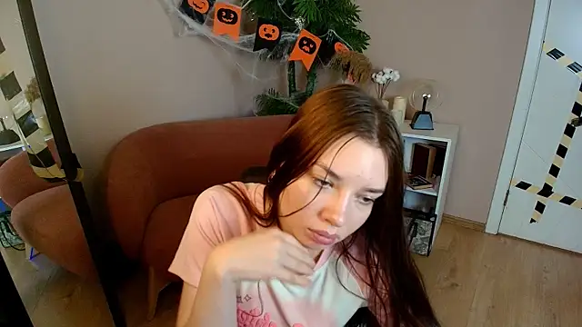 Sandy Steel online show from October 30, 2025, 1:42 pm