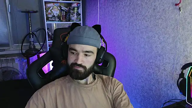 Nik Namee online show from November 3, 2025, 8:12 pm