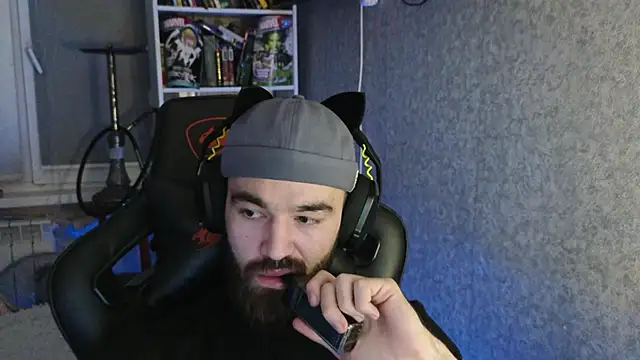 Nik Namee online show from December 1, 2025, 5:47 pm