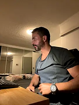 DrDreAu online show from November 21, 2025, 1:54 pm