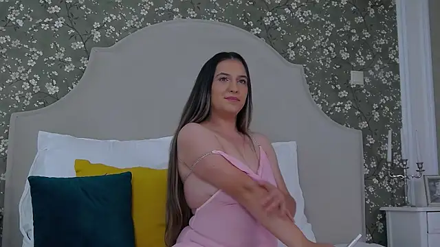 TesaQuinn online show from October 10, 2025, 4:35 am