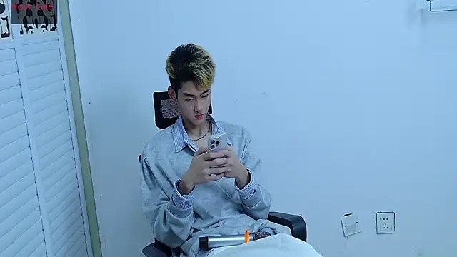 sexyboy-lele online show from October 18, 2025, 11:12 am