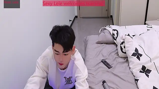 sexyboy-lele online show from November 26, 2025, 7:52 am