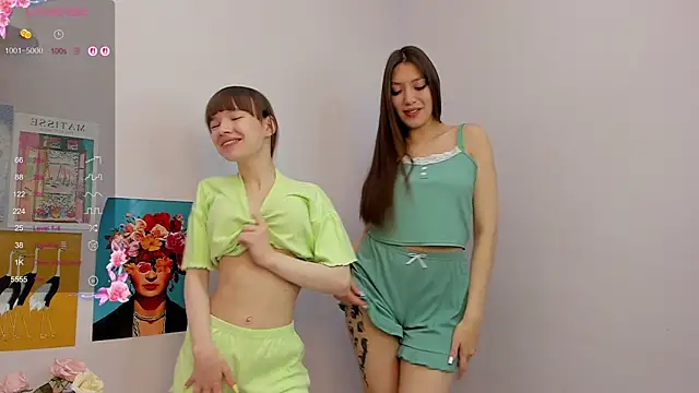 PearlMystic online show from October 24, 2025, 6:34 am