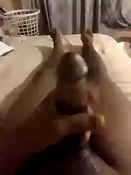 Thaps deDick online show from October 8, 2025, 7:47 pm