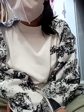 Zerin nova online show from December 4, 2025, 9:52 am