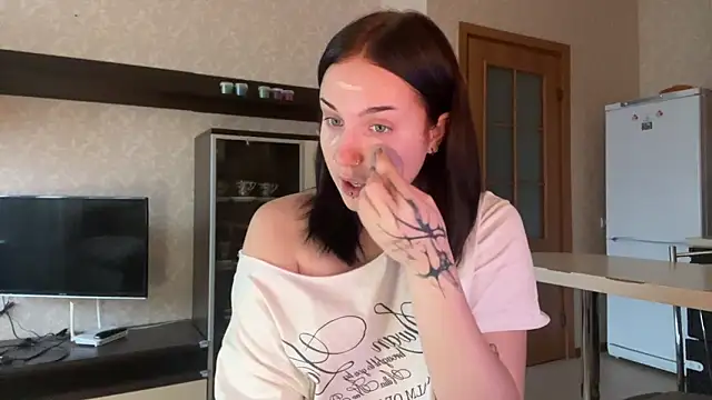 VelvetNote online show from November 10, 2025, 11:37 am