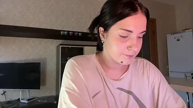 VelvetNote online show from November 26, 2025, 12:16 pm