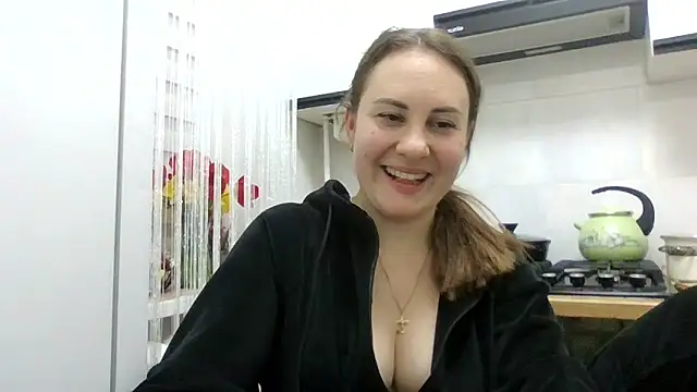 MeadowEyes online show from April 22, 2026, 8:37 pm