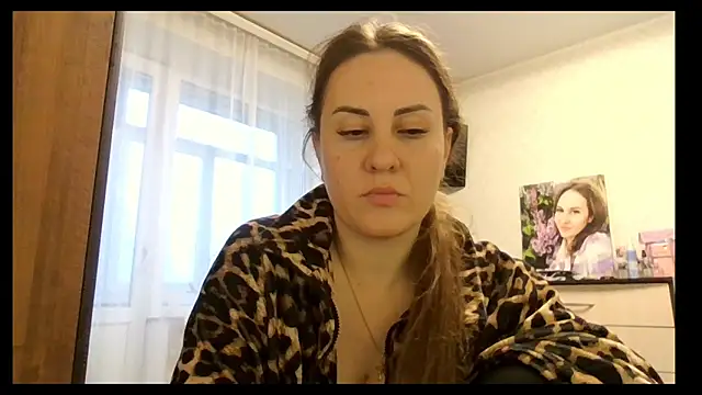 MeadowEyes online show from December 2, 2025, 1:13 pm