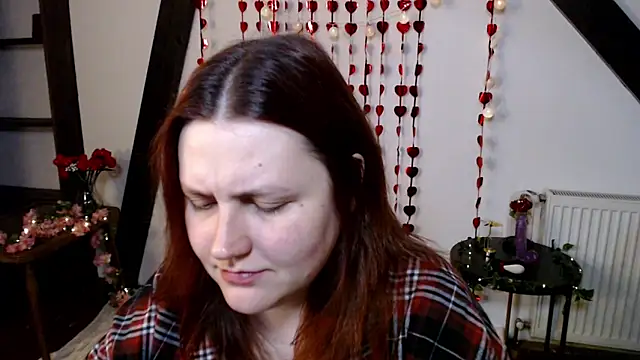 Lilith  moon online show from February 20, 2026, 9:28 pm