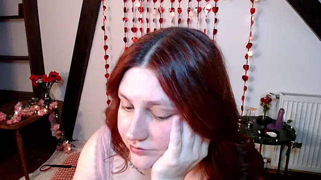 Lilith  moon online show from February 14, 2026, 8:42 pm