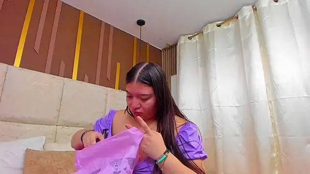 AmbarGills online show from February 24, 2026, 1:01 pm