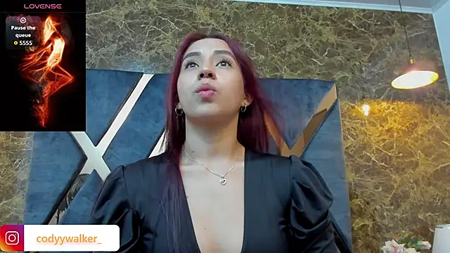 Vittoria Conti  online show from April 5, 2026, 1:29 pm