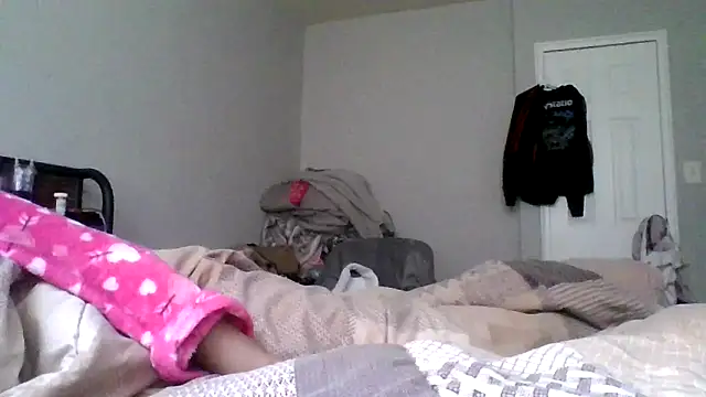 dezzidavill online show from March 31, 2026, 11:45 am