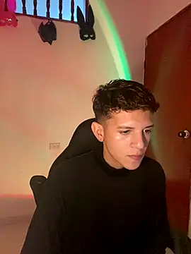 tylernova online show from October 18, 2025, 4:03 am