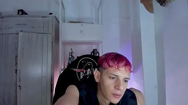 tylernova online show from December 18, 2025, 3:55 am