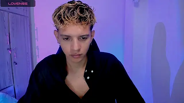 tylernova online show from March 8, 2026, 3:43 am