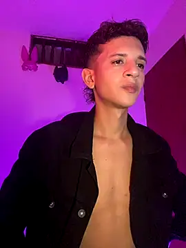 tylernova online show from October 16, 2025, 3:37 am