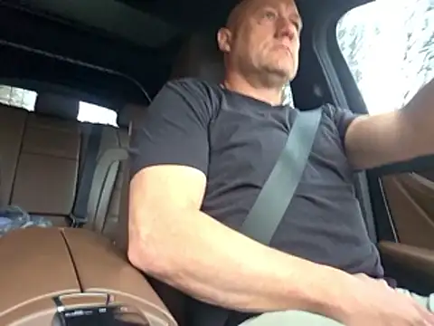 akstr8 online show from March 26, 2026, 5:33 pm