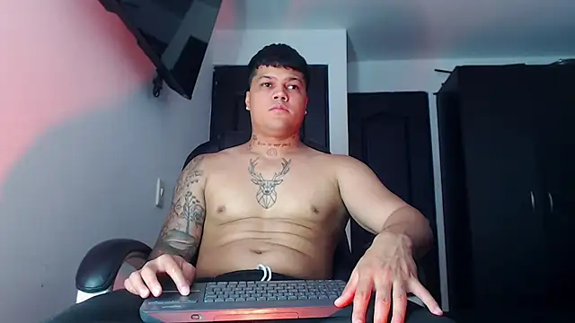 Boyhot 00 online show from October 13, 2025, 7:26 pm