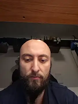 Snapshot of BeppeRagnar chatting on November 13, 2025, 7:40 pm BeppeRagnar online show from November 13, 2025, 7:40 pm