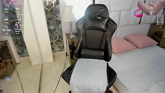 emily parks666 online show from November 10, 2025, 9:53 pm