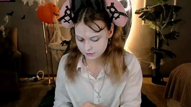 Ame Chan online show from October 27, 2025, 2:18 pm