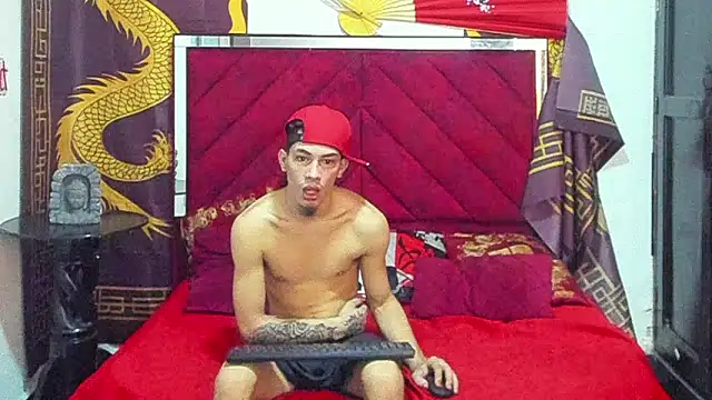 Pride couple online show from January 7, 2026, 11:32 pm