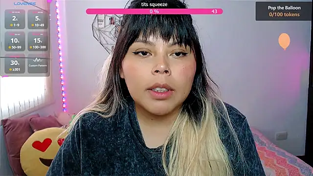 EllieMoonX online show from May 6, 2026, 10:03 pm
